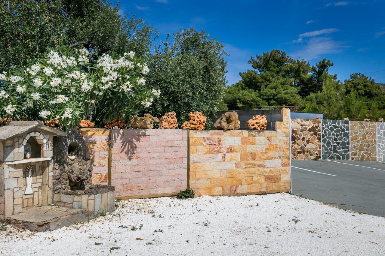 Villa Dimitris Potos Exterior photo
