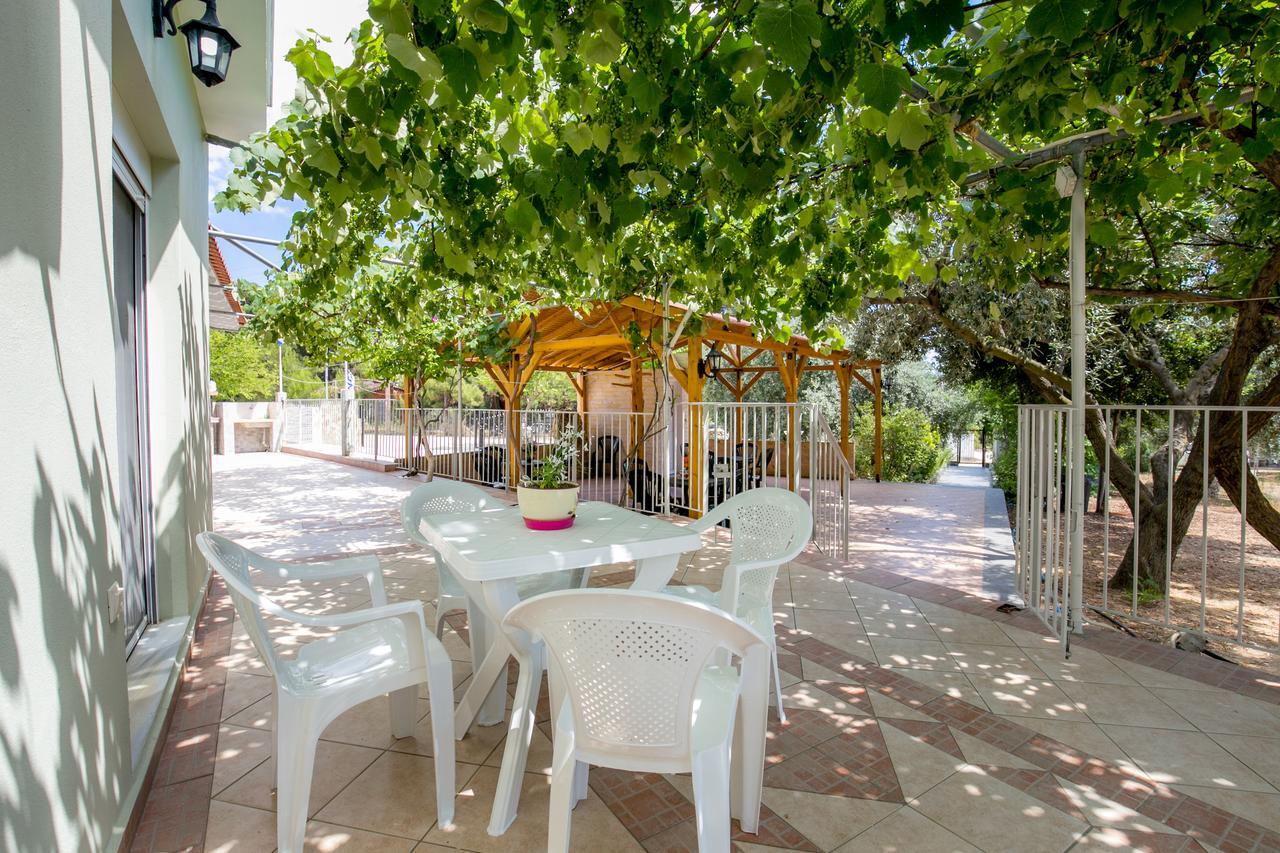 Villa Dimitris Potos Exterior photo